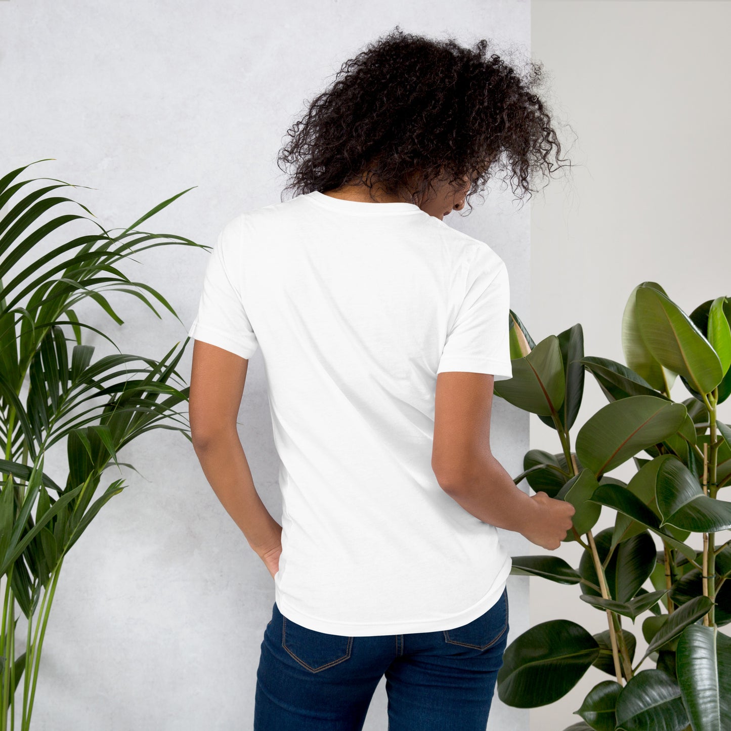 Mom-nificent White/Blue T-Shirt